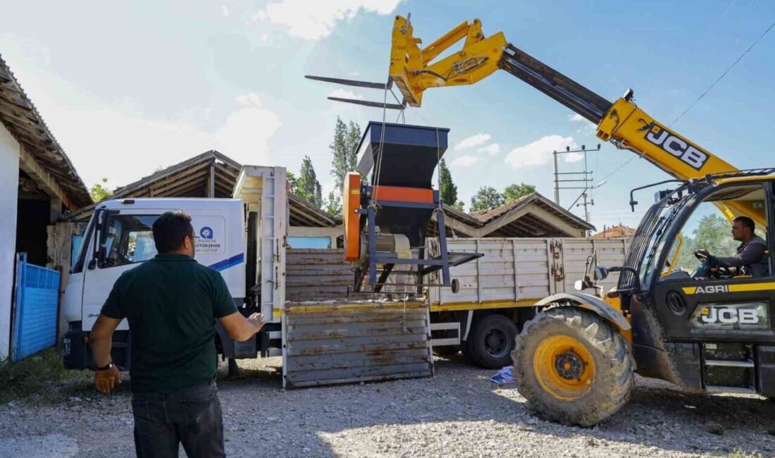 Antalya Büyükşehir Belediyesi, tarım ve hayvancılıkla geçimini sağlayan vatandaşların üretim
