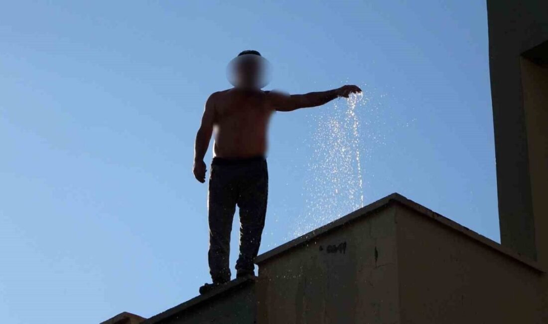 Antalya’nın Manavgat ilçesinde otelde güvenlik olarak çalışan bir şahıs 3