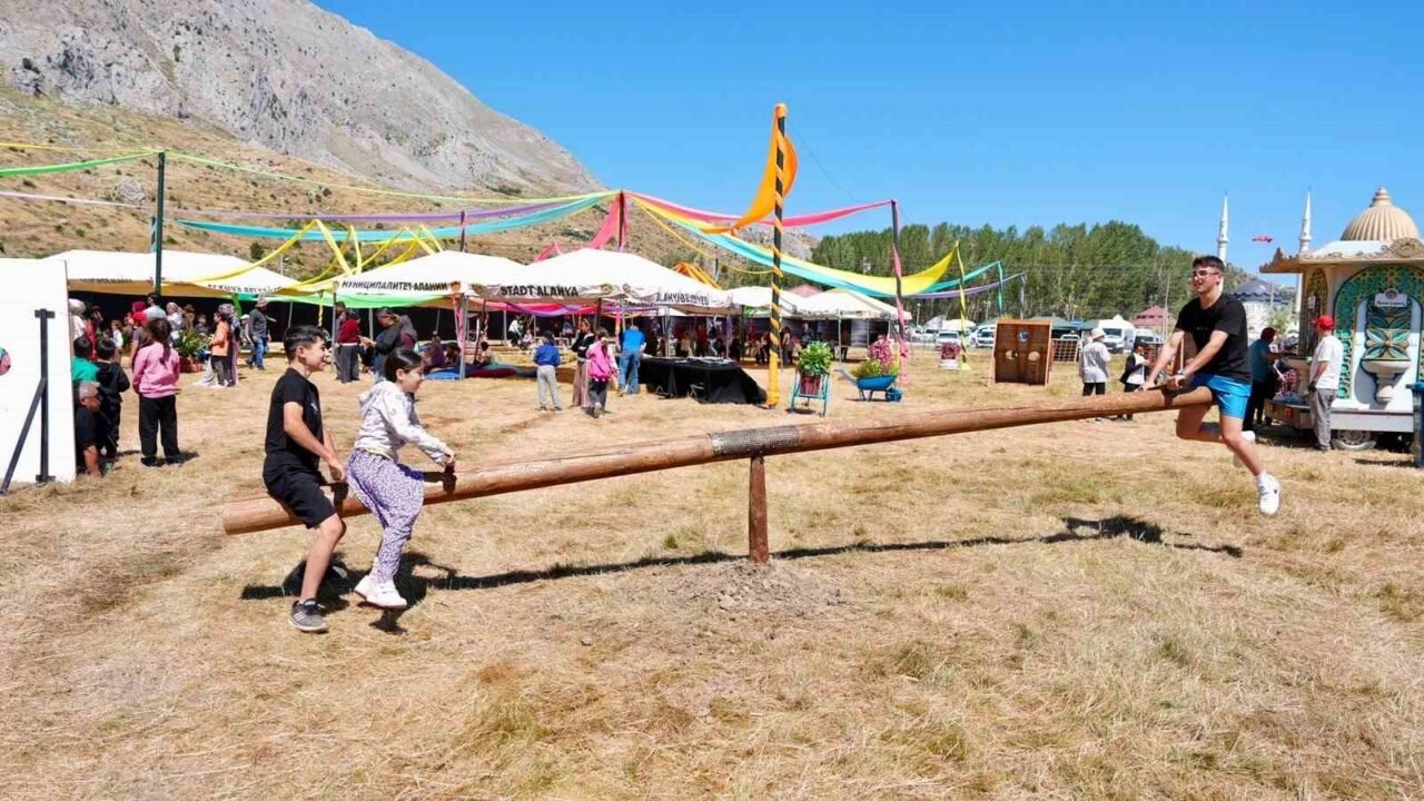 Alanya Belediyesi tarafından bu yıl 20’ncisi düzenlenen Gökbel Yağlı Pehlivan