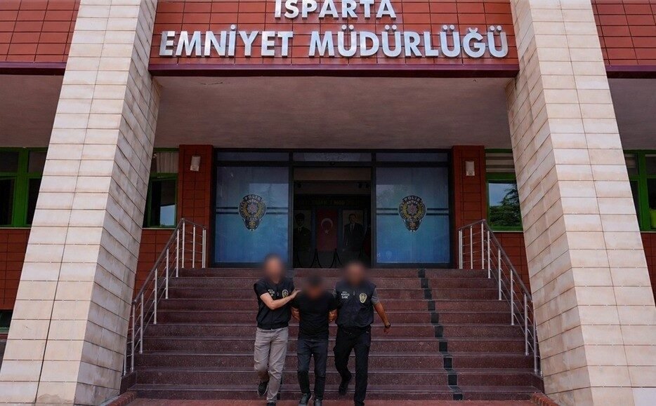 Isparta’da İki farklı suçtan hakkında kesinleşmiş toplam 20 yıl 9