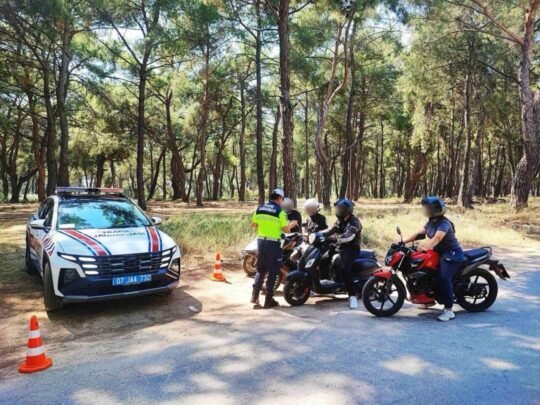 Antalya’da motosiklet kazalarının önlenmesi ve trafik güvenliğinin artırılması amacıyla gerçekleştirilen