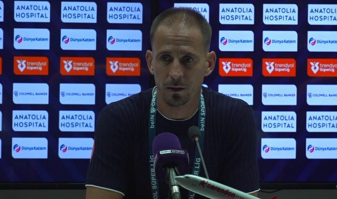 Corendon Alanyaspor Teknik Direktörü Joao Pereira, Beşiktaş galibiyetinin ardından, “Bu