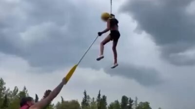 Antalya’nın dünyaca ünlü Köprülü Kanyon bölgesinde zipline yapan 13 yaşındaki
