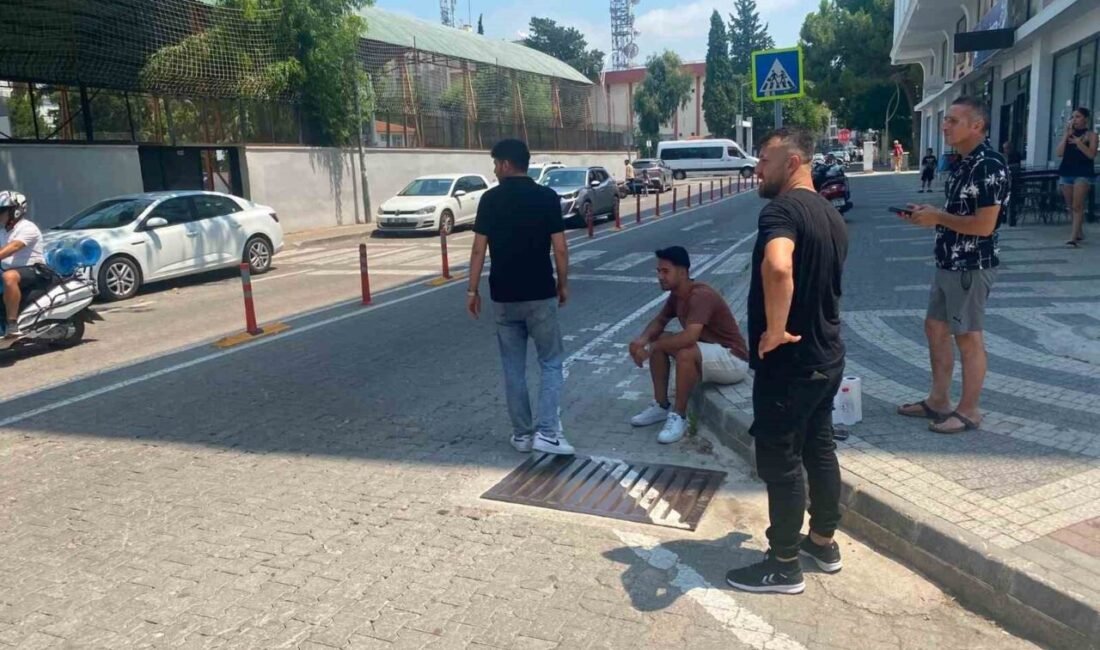 Antalya’nın Manavgat ilçesinde otomobil ile motosikletin çarpıştığı trafik kazasında motosiklet