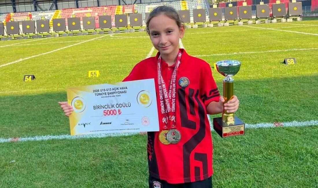 Düzce’de devam eden U15-U13 Okçuluk Türkiye Şampiyonasında Manavgatlı sporcu Elif