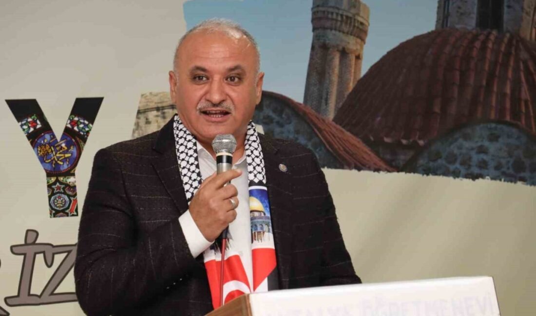 Memur-Sen Antalya Temsilcisi ve Eğitim-Bir-Sen Antalya Şube Başkanı Eyüp Bülent