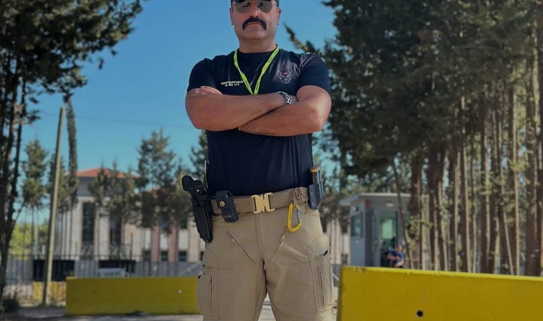 Antalya Emniyeti’nin atış eğitmeni “Yıldırım Osman” lakaplı Osman Demirtaşlar, Polonya’da