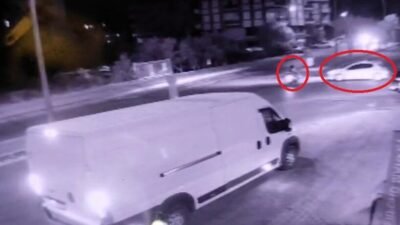 Antalya’da motosiklet ile otomobilin çarpışması sonucu 1 kişi yaralandı. Kaza