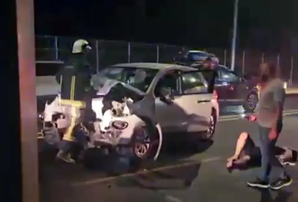 Serik trafik kazası VIP minibüs çarpıştı. Turizm Caddesi'nde meydana gelen