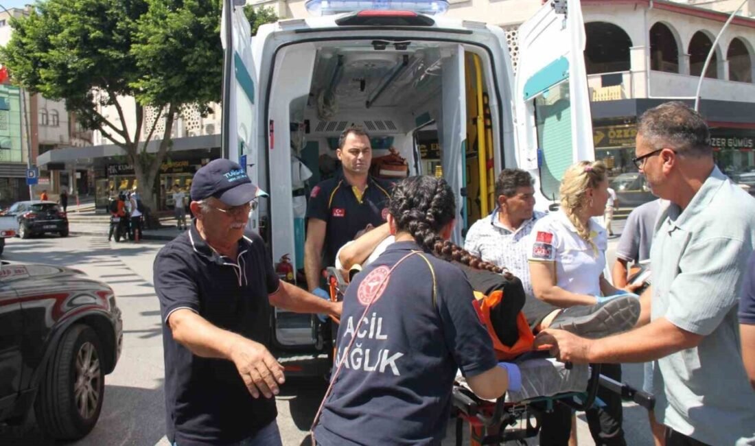 Antalya’nın Serik ilçesinde hafif ticari araç ile motosikletin çarpışması sonucu