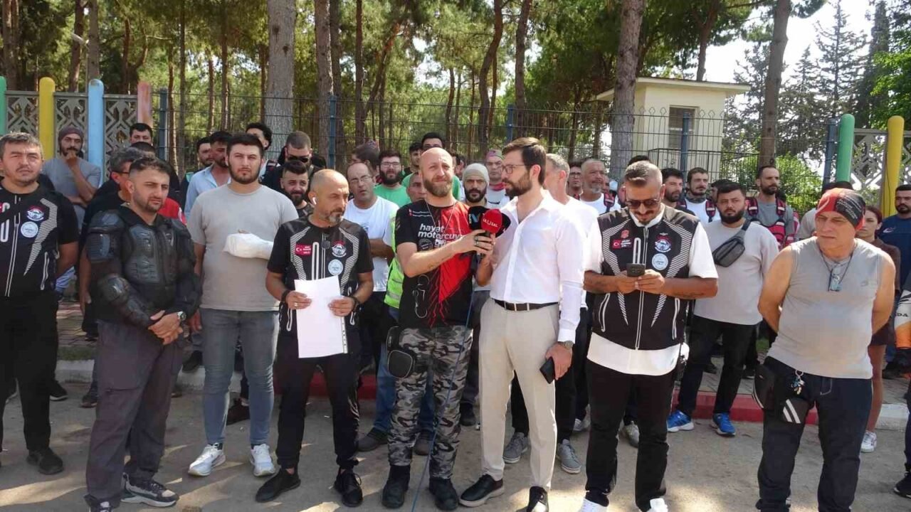 Sipariş almaya gittiği işletmede döner bıçaklı saldırıya uğradı, eline 30