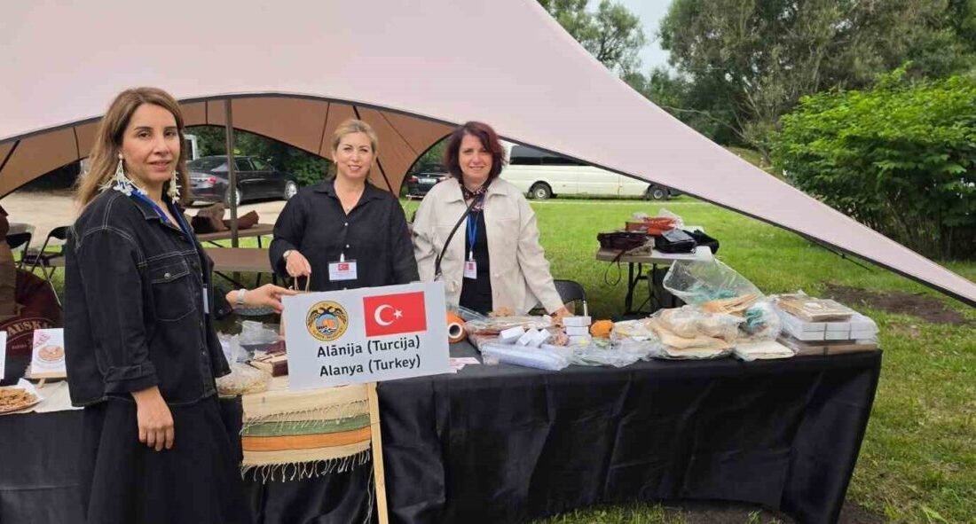 Alanya Belediyesi heyeti, Letonya’daki kardeş şehir Talsi’de düzenlenen Şehir Festivali’ne