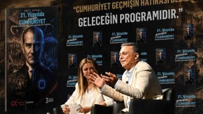 Antalya Muratpaşa Belediye Başkanı Ümit Uysal, yapay zeka çağında Türkiye’nin