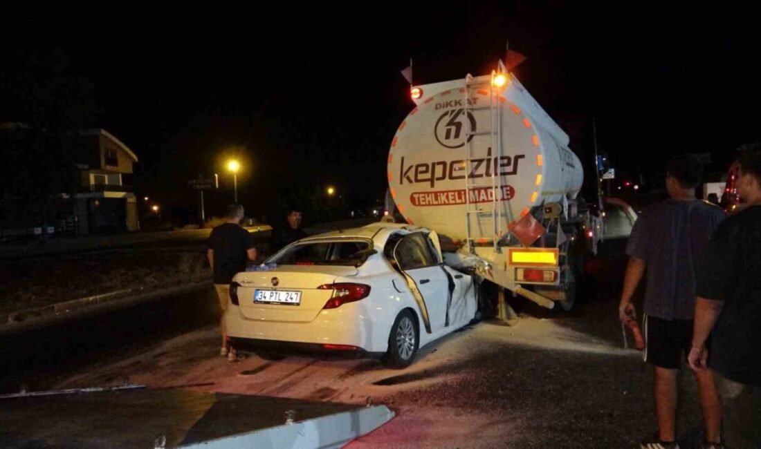 Antalya’nın Manavgat ilçesinde dün akşam meydana gelen ve otomobilin aynı