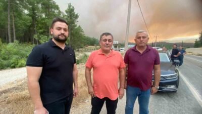 Antalya’nın Aksu ilçesindeki orman yangınına müdahalenin devam ettiğini belirten Aksu