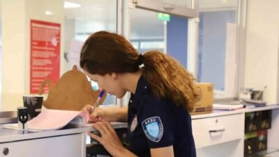 Antalya’nın Aksu ilçesinde zabıta ekipleri okul kantinlerinde denetim gerçekleştirildi. Aksu