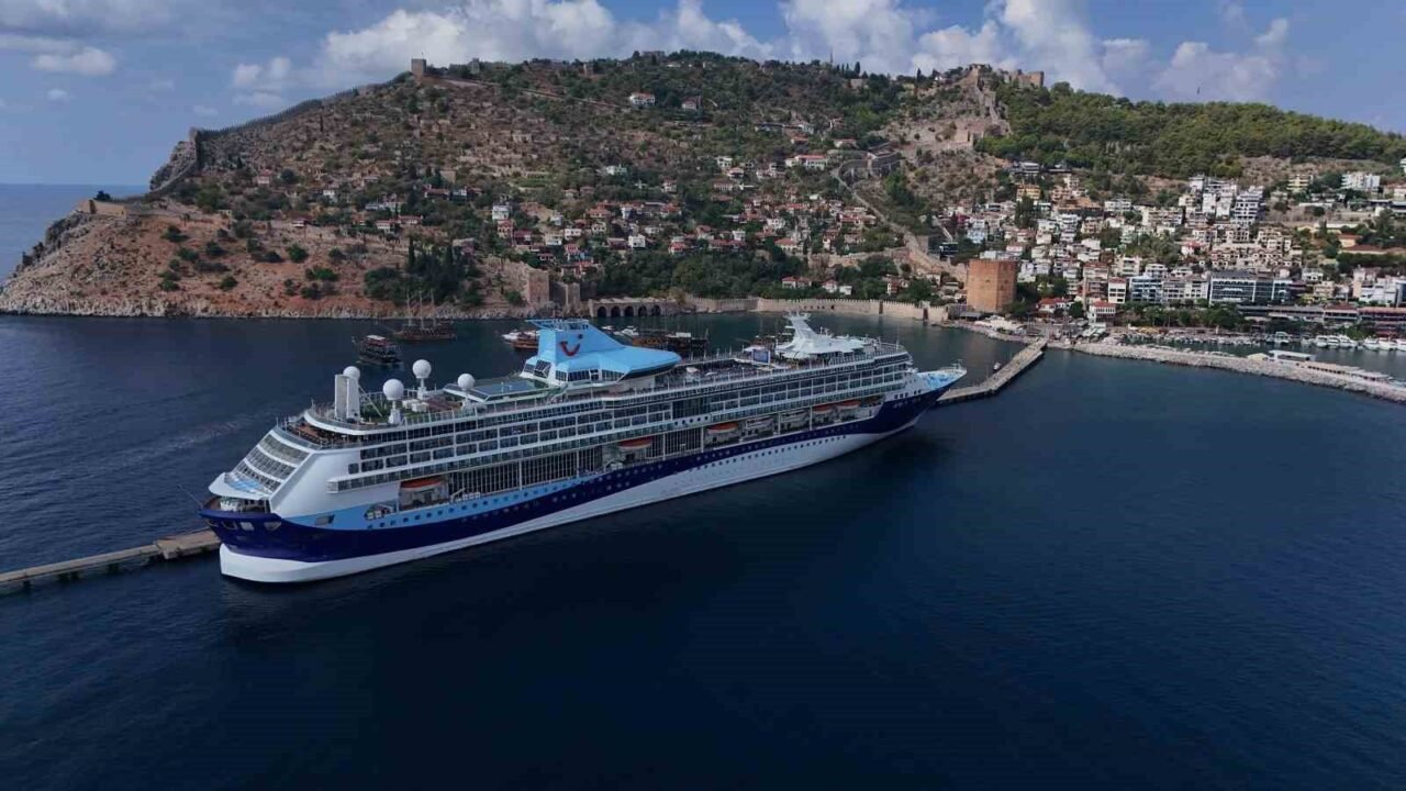 Antalya’nın Alanya ilçesinde 2026 yılının ilk 9 ayında 8 kruvaziyer