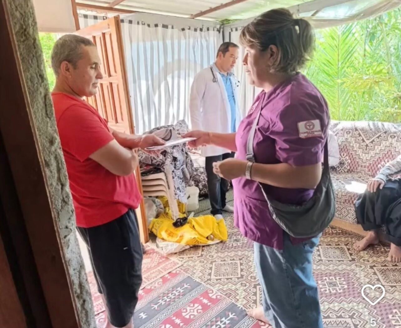 Antalya’nın Gazipaşa İlçe Sağlık Müdürlüğü ekipleri, Alzheimer Haftası kapsamında ilçede