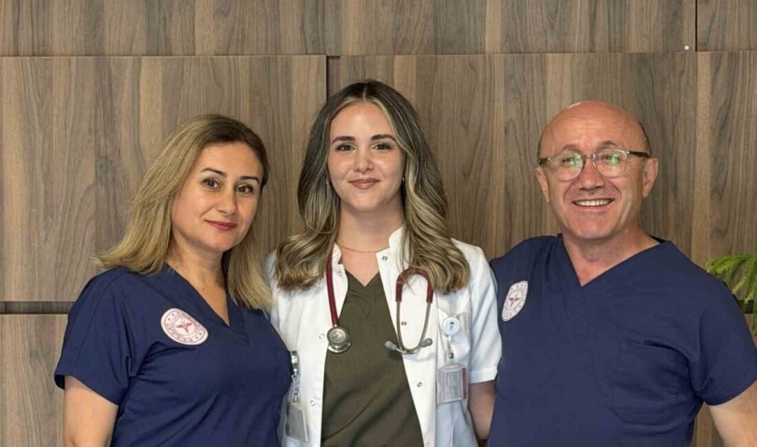 Antalya’nın Finike ilçesinde, 26 yaşındaki Eylül Uçal, anne ve babasının