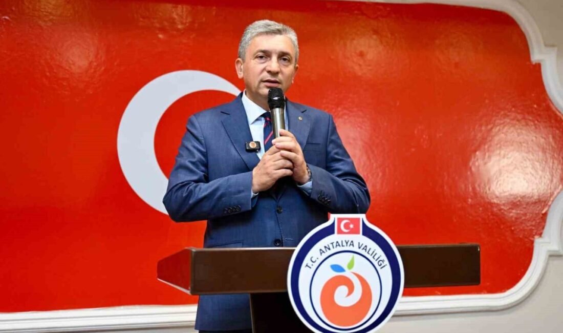 19 Eylül Gaziler Günü dolayısıyla düzenlenen programlara katılan Antalya Valisi