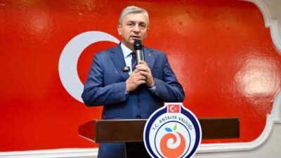 19 Eylül Gaziler Günü dolayısıyla düzenlenen programlara katılan Antalya Valisi
