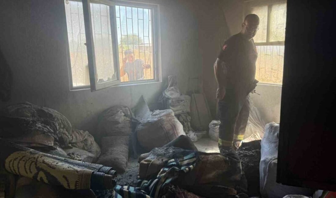 Antalya’nın Serik ilçesinde bir gecekonduda çıkan yangında dumandan etkilenen yabancı