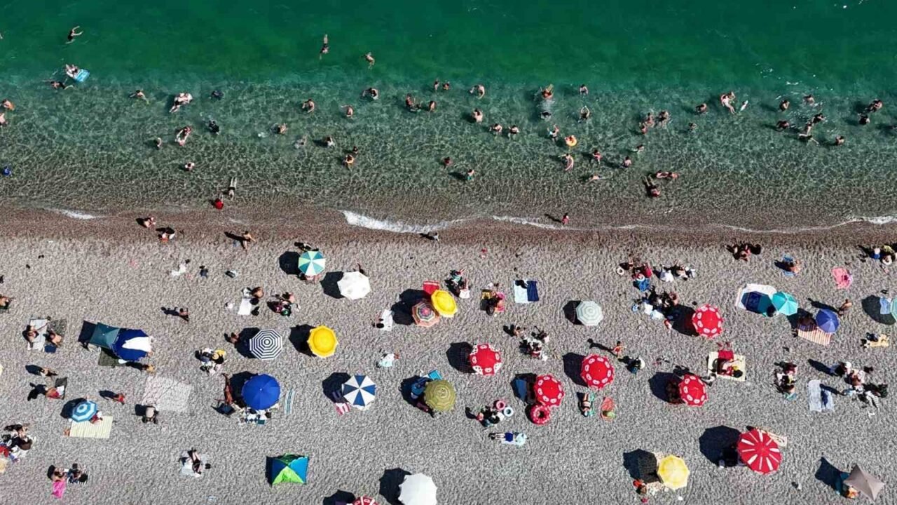 Antalya’ya yılın 8 aylık döneminde 11 milyon 23 bin 586