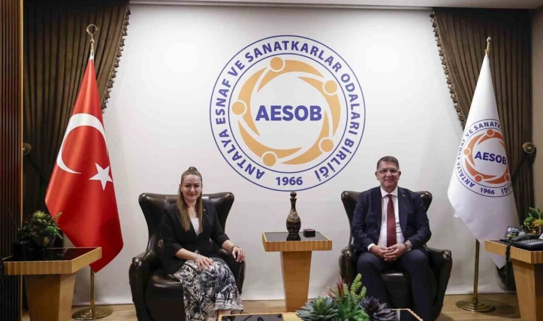 Antalya Büyükşehir Belediye Başkan Vekili Büşra Özdemir, Antalya Esnaf ve