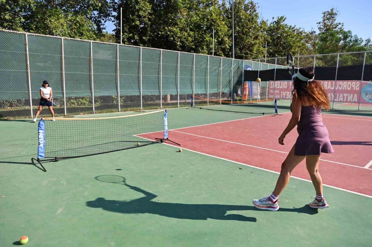 Antalya Büyükşehir Belediyesi, sporu her yaştan vatandaş için erişilebilir hale