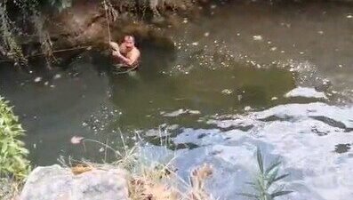 Antalya’nın Aksu ilçesine bağlı Topallı Mahallesi’ndeki Gelin Düşen Deresi’nde mahsur