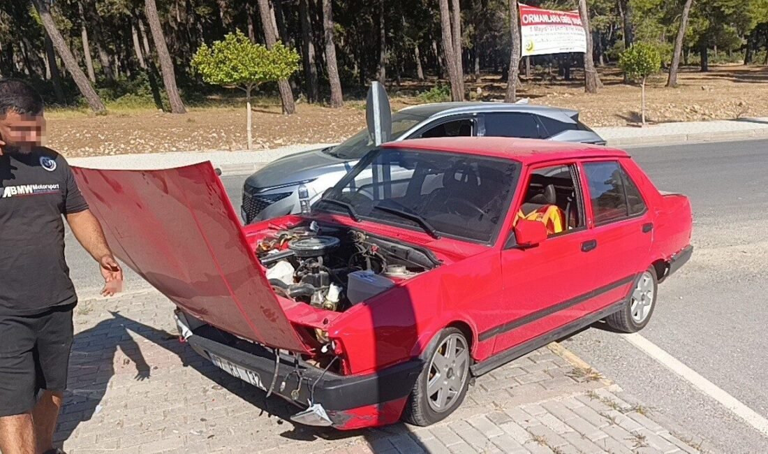 Antalya’da meydana gelen trafik kazasında şans eseri kimsenin burnu bile