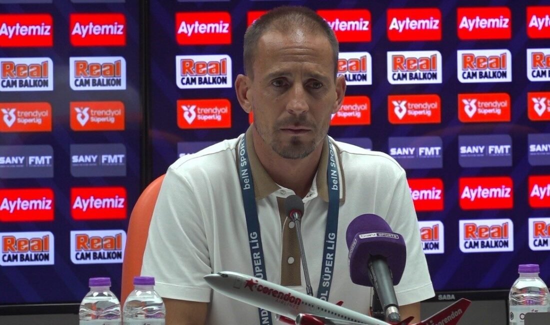 Corendon Alanyaspor Teknik Direktörü Joao Pereira, Göztepe beraberliğinin ardından, “Golden