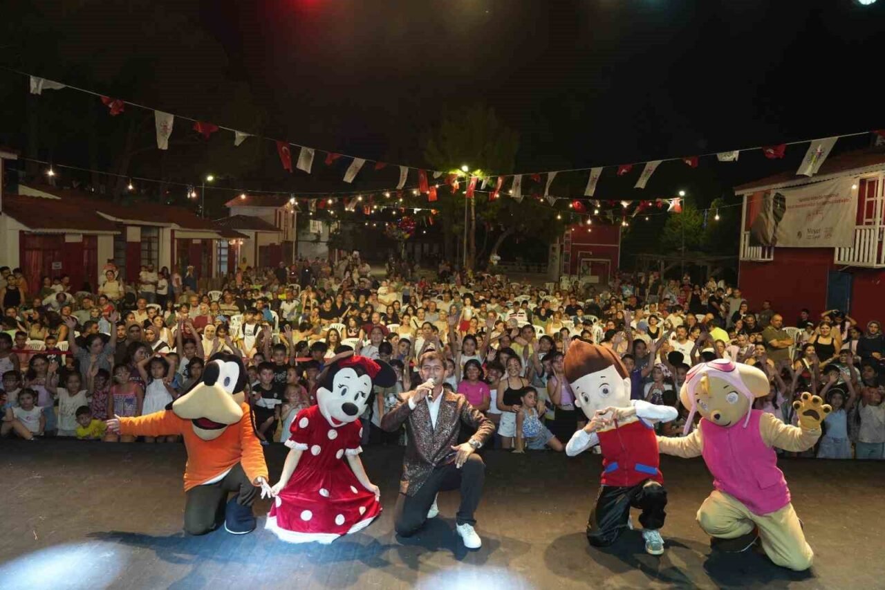 Kepez Belediyesi’nin 3. Uluslararası Kepez Kültür Festivali, çocuklara yönelik renkli