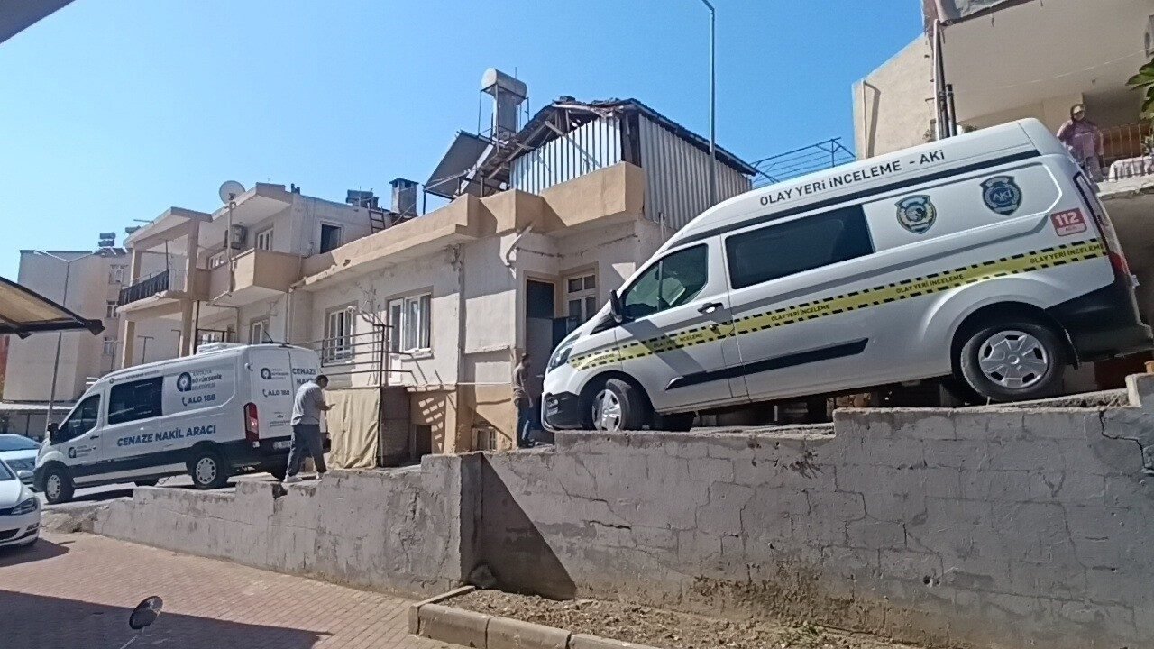 Antalya’nın Manavgat ilçesinde bir işyerinde klima teknisyeni olarak çalışan 24