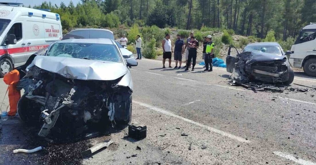 Antalya’nın Manavgat ilçesinde iki otomobilin çarpıştığı kazada ağır yaralanan Mehmet