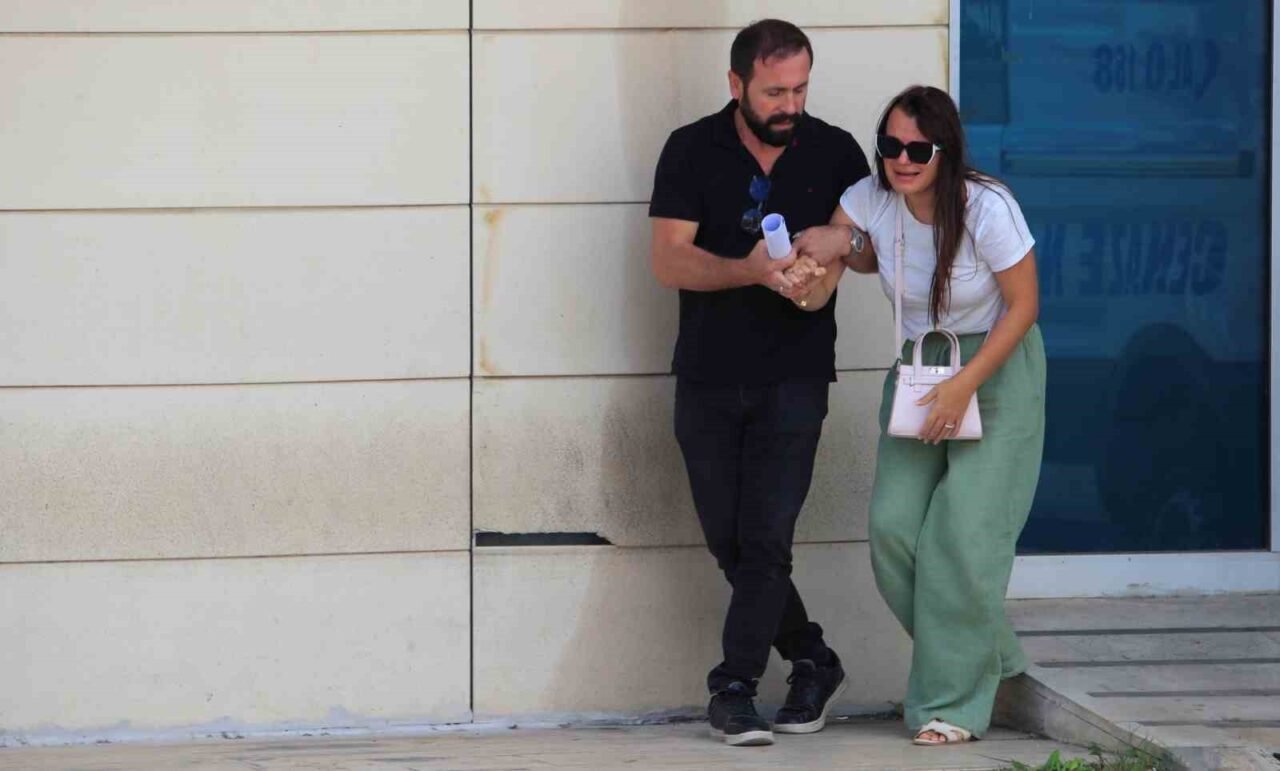 Manavgat'ta tır kazası: iki genç kadın hayatını kaybetti