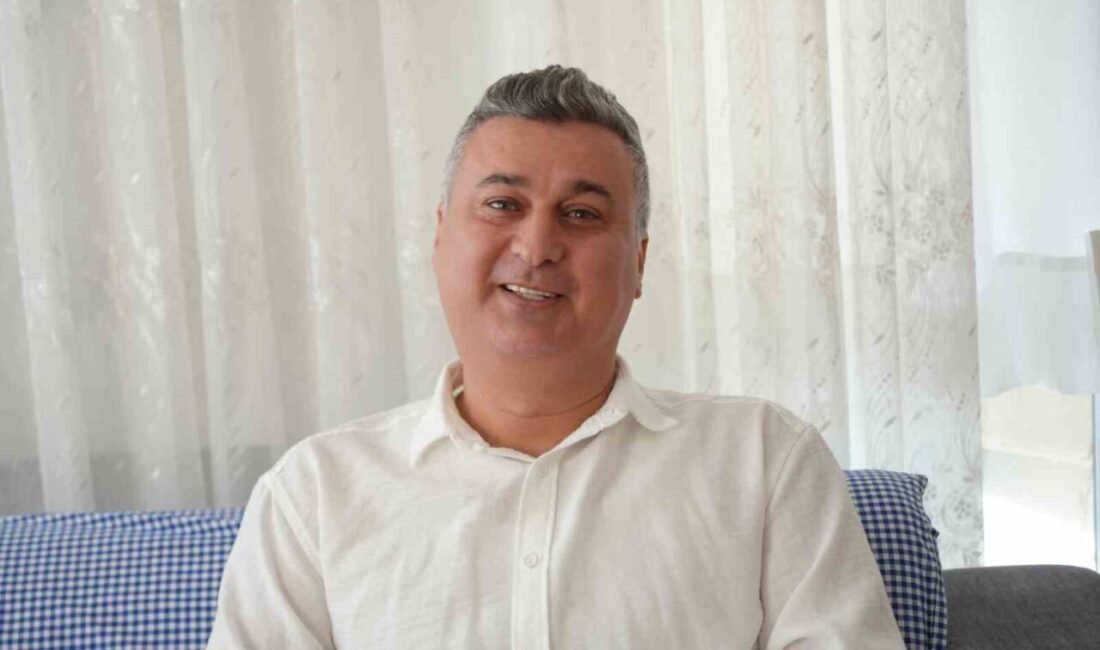 Antalya’da kredi çekmek isterken kendisini banka çalışanı olarak tanıtan kişilerin