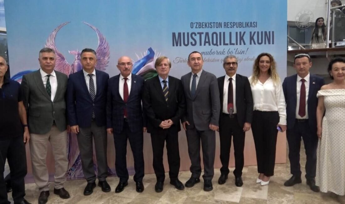 Özbekistan Cumhuriyeti’nin bağımsızlığının 35. yıl dönümü, Antalya’da düzenlenen programla kutlandı.