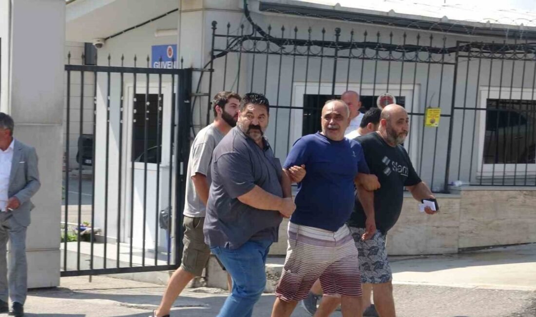 Antalya’da sürücüsünün kontrolünden çıkıp ağaca çarpan otomobildeki 24 yaşındaki hemşire,