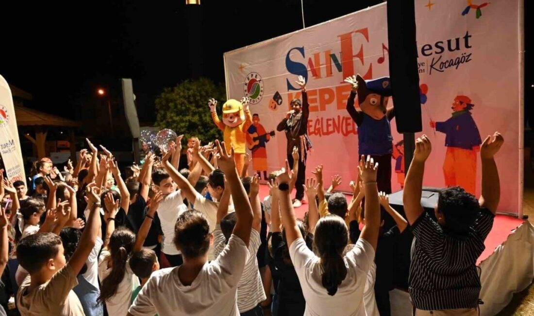 Kepez Belediyesi’nin çocuklara yönelik düzenlediği Sahne Kepez etkinlikleri, Zeytinlik Mahallesi’nde