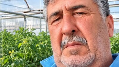 Antalya’nın Serik ilçesinde serada sulama yaparken aniden fenalaşan 57 yaşındaki