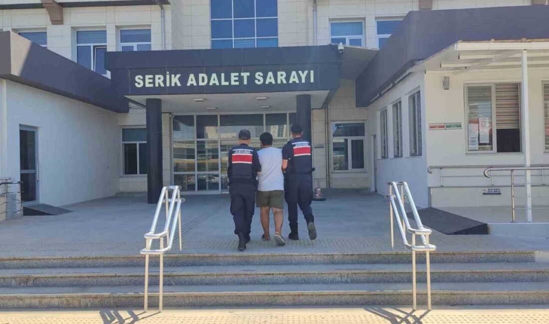 Antalya’nın Serik ilçesinde sosyal medya üzerinden çocuğunun SMA hastası olduğunu
