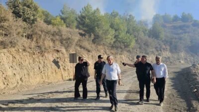 Antalya’nın Serik ilçesinde dün akşam saatlerinde başlayıp, yerleşim yerlerini de