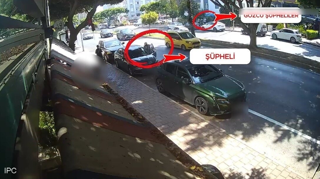 Antalya’da sinyal kesici cihazla aracın kilitlenmesini engelleyerek hırsızlık yaptıkları belirlenen