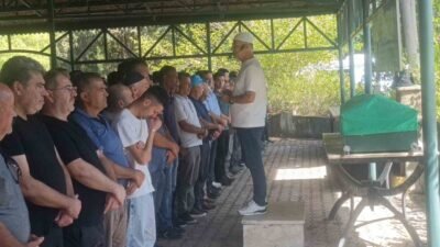 Antalya’nın Manavgat ilçesinde motosikletiyle, folklifte çarparak hayatını kaybeden 17 yaşındaki