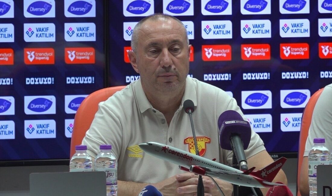 Göztepe Teknik Direktörü Stanimir Stoilov, Corendon Alanyaspor maçının ardından, “Maç