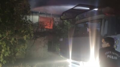 Aksu ilçesi Karaöz mevkiinde dün akşam saatlerinde başlayan ve geni