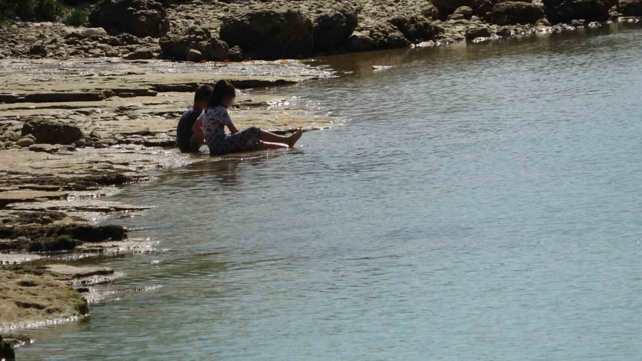 Sık sık mahsur kalma olaylarının yaşandığı Manavgat Şelalesi altında bulunan