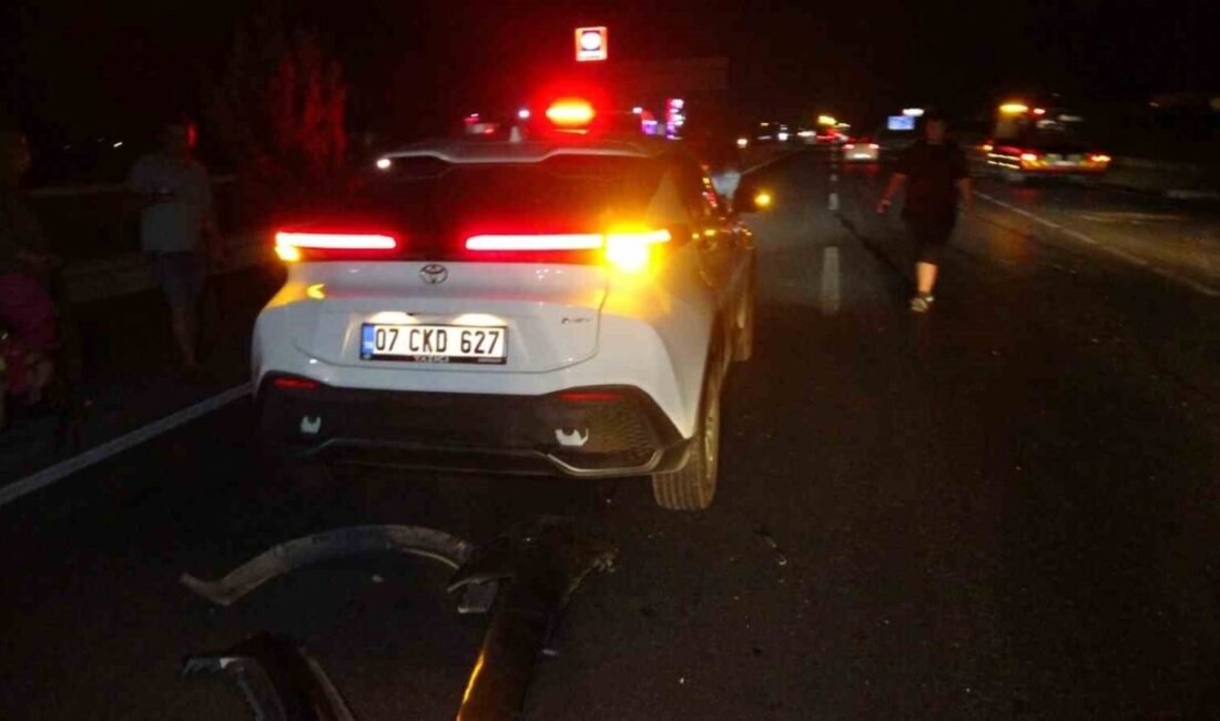 Antalya’nın Manavgat ilçesinde yola fırlayan köpeğin neden olduğu 6 araçlı