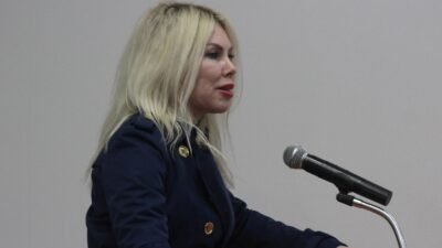 Akdeniz Üniversitesi Rektörü Özlenen Özkan ile eşi Ömer Özkan, Samsun'da
